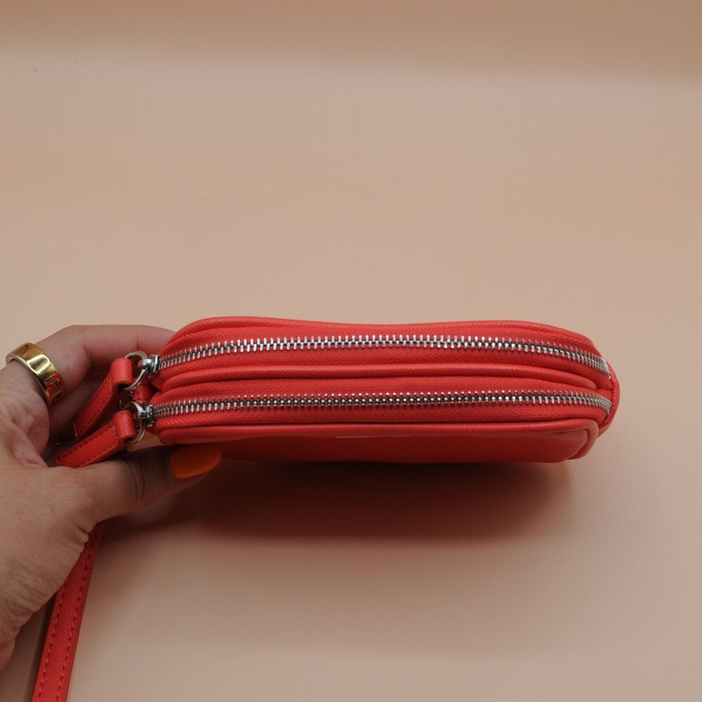 Express Wristlet - Picture 3 of 6